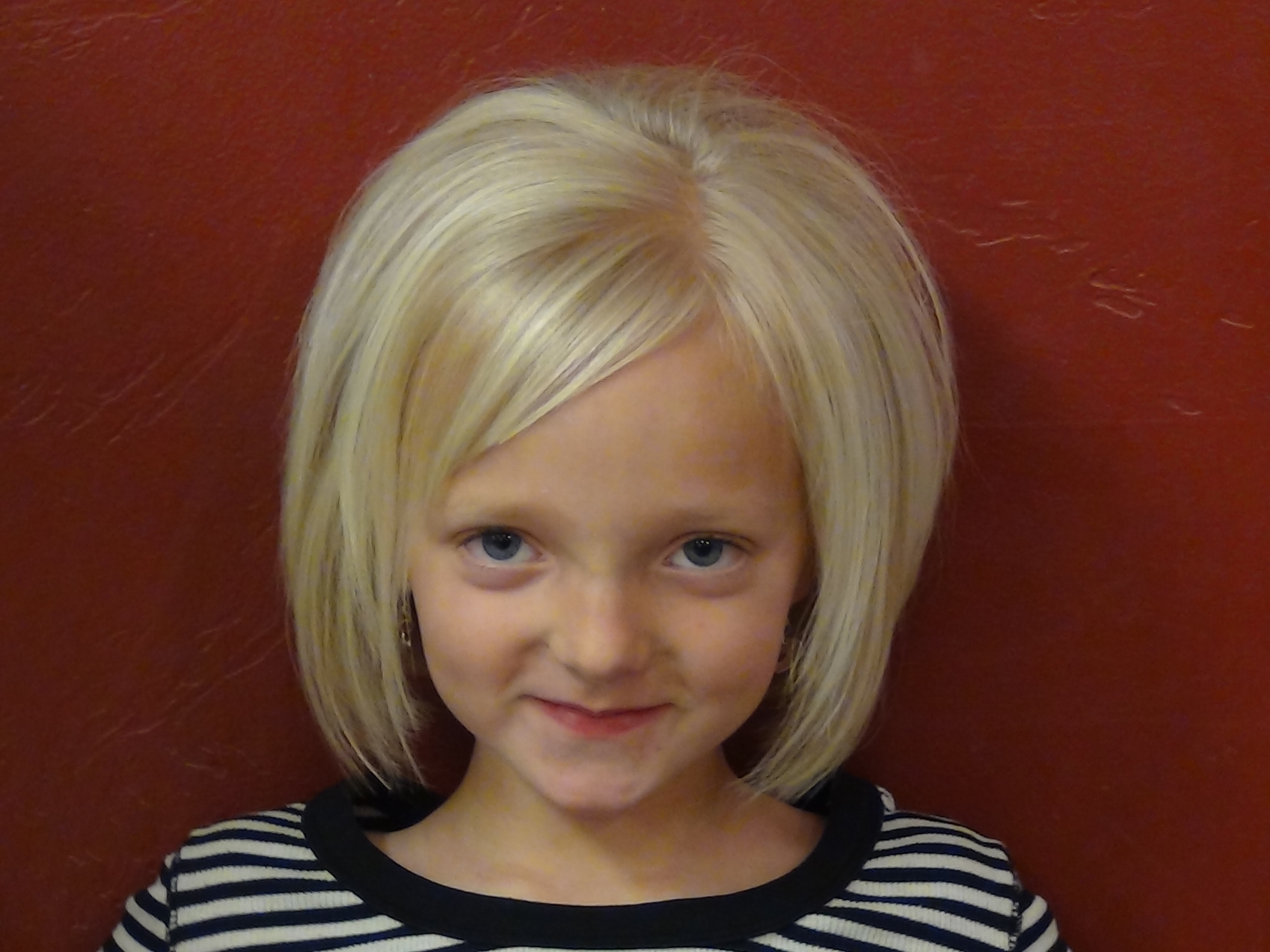 Cut Short Style into Little Girls Hair and Style